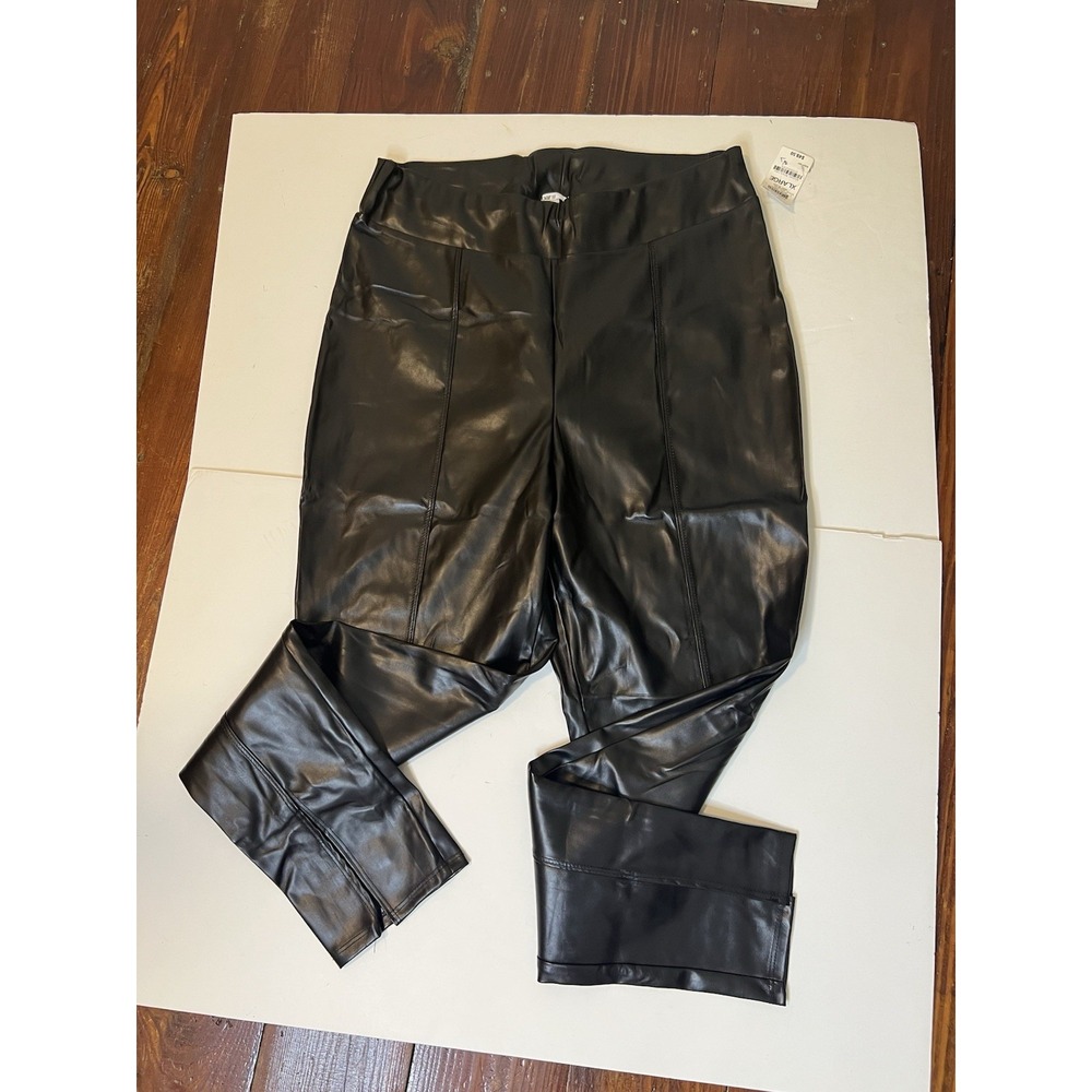 NWT Bar III Women's Soft Faux-Leather‎ Leggings Size XL